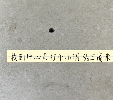 眉山瓷砖空鼓维修公司专业解答在瓷砖铺贴过程中，如果砂料搅拌不均匀，将会带来以下问题